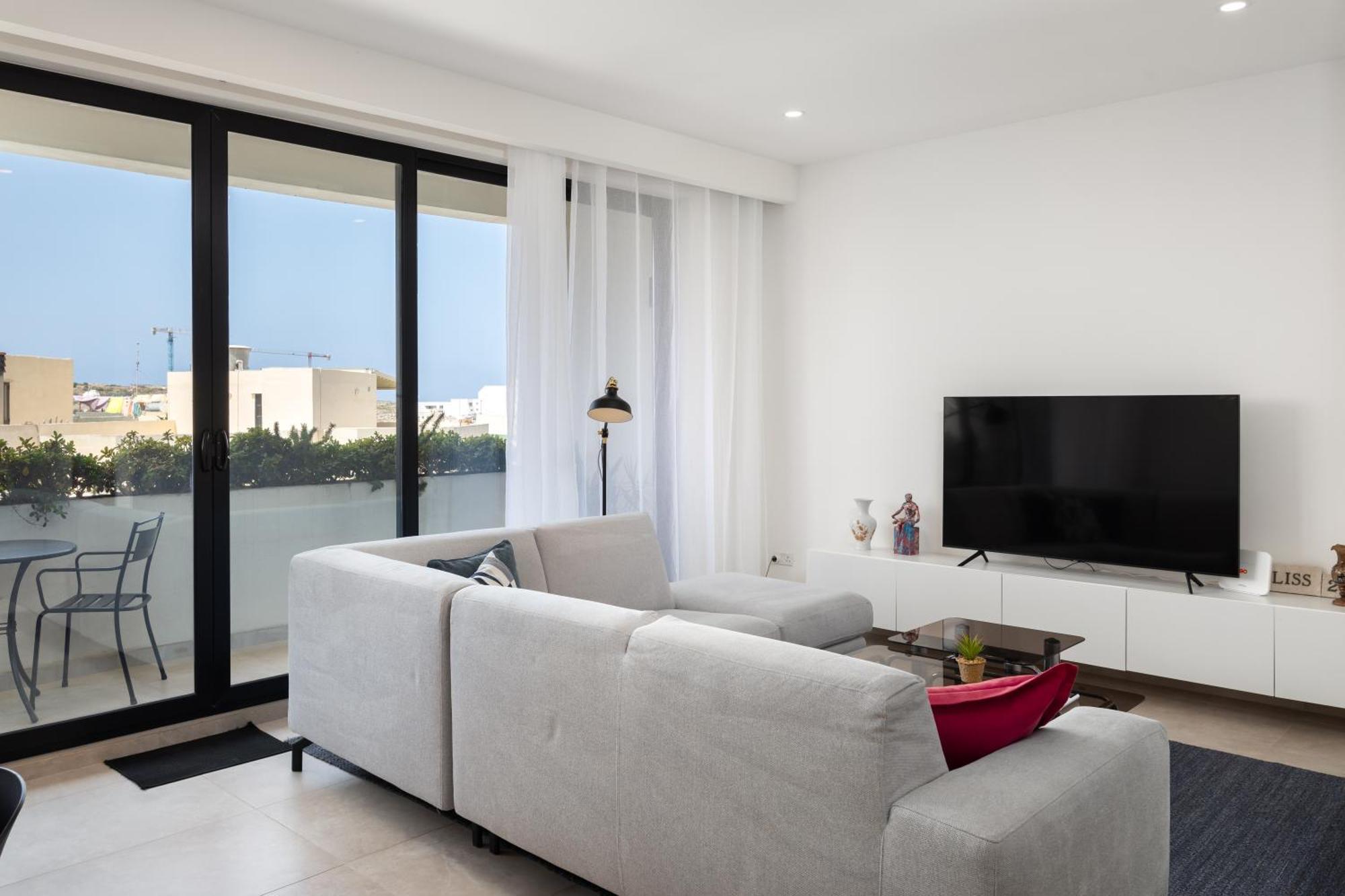Modern 1br Spacious With Terrace - Close To St Thomas Bay Apartment