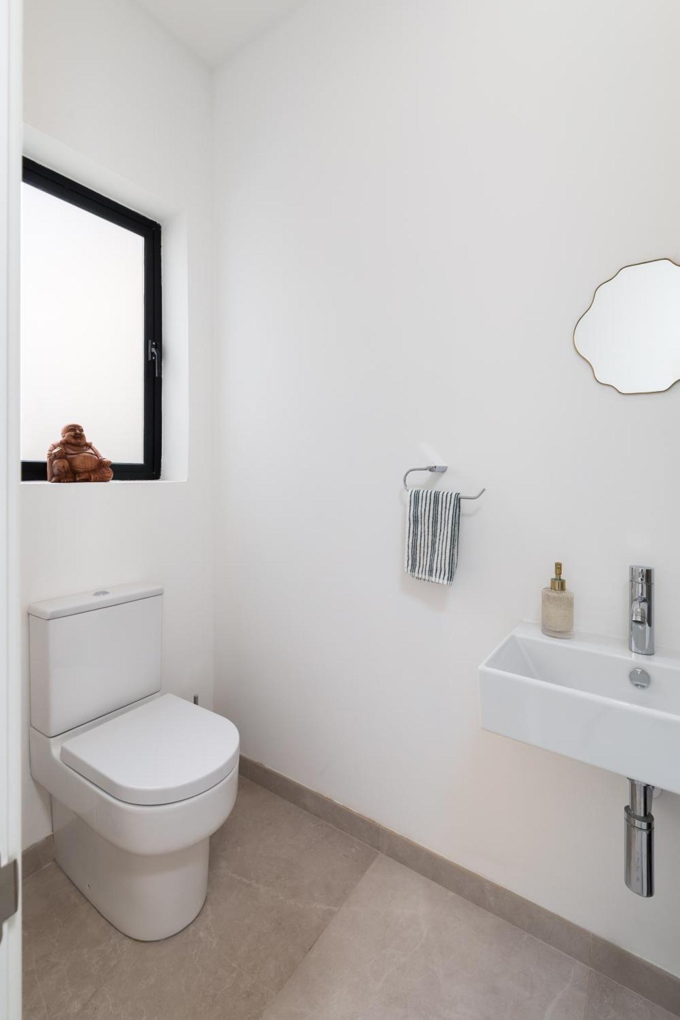Modern 1br Spacious With Terrace - Close To St Thomas Bay Apartment *